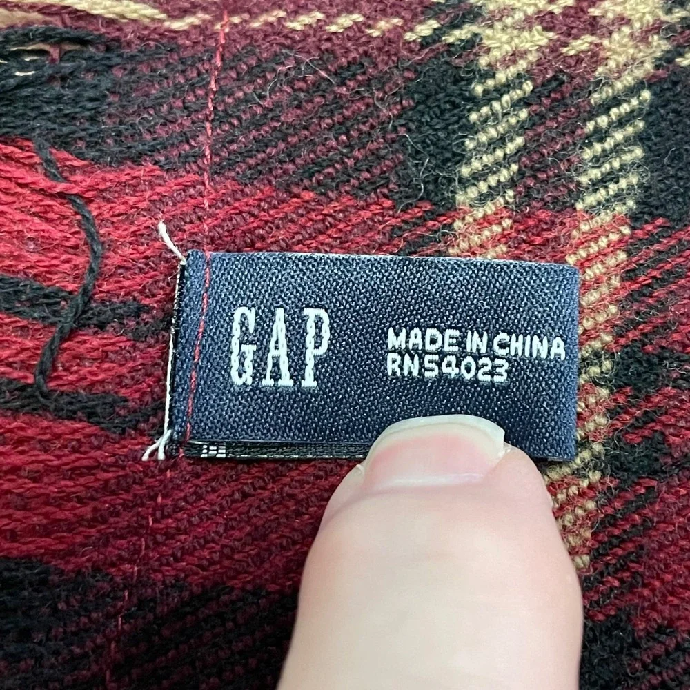 Gap Red‎ Tartan Plaid Fringed Wool Scarf 64